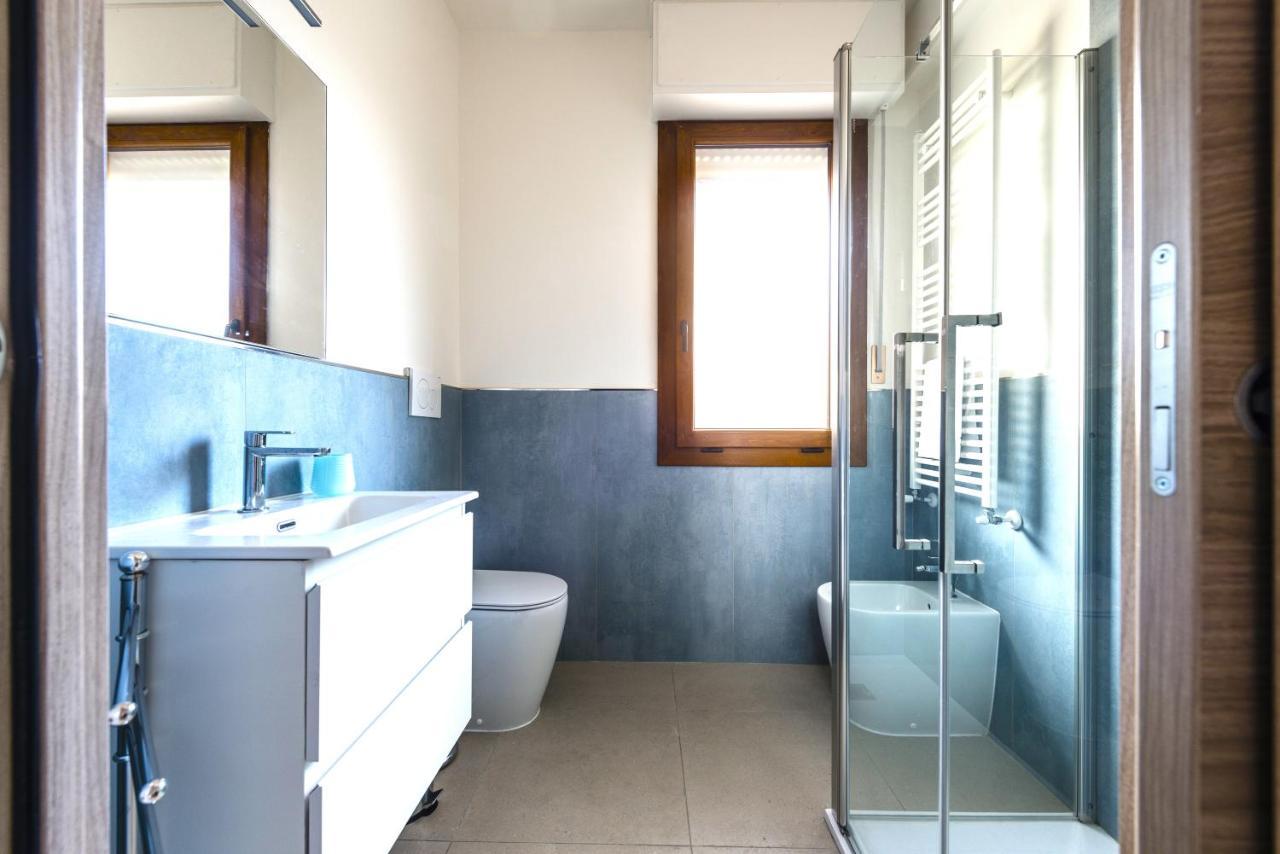 Hostly - Cisanello - Light And Colors Apartment *